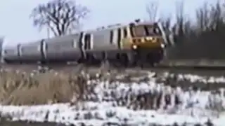 VIDEO: maquinista entra en pánico y salta de tren al creer que colisionarían