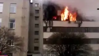 Noticias de las 7: espectacular incendio en Ucrania acabó con la vida de ocho personas
