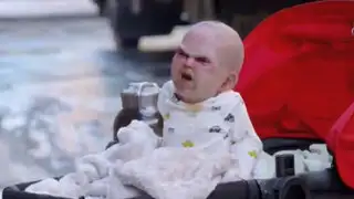 VIDEO: Bebé demonio aterroriza las calles de Nueva York