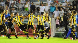 VIDEO: clásico uruguayo entre Peñarol y Nacional terminó en batalla campal