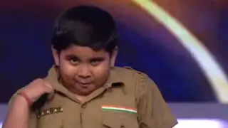 VIDEO: increíble baile de un niño hindú se vuelve viral y arrasa en Internet