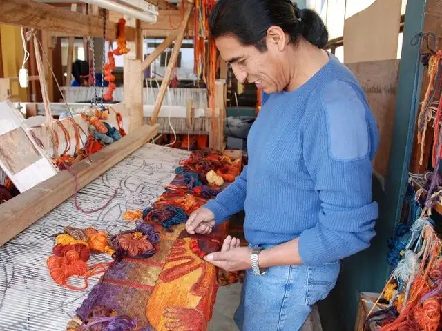 Los tapices de Máximo Laura y su pasión por el color