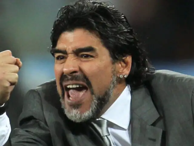 Currículos llegan a la FPF: ¿Maradona quiere dirigir a la selección peruana?