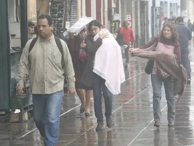 Las lluvias de verano continuarán en Lima durante esta semana, según Senamhi