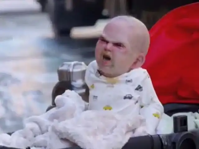 VIDEO: Bebé demonio aterroriza las calles de Nueva York