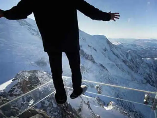 FOTOS: ¿Miedo a las alturas? Los 10 miradores de cristal más impactantes