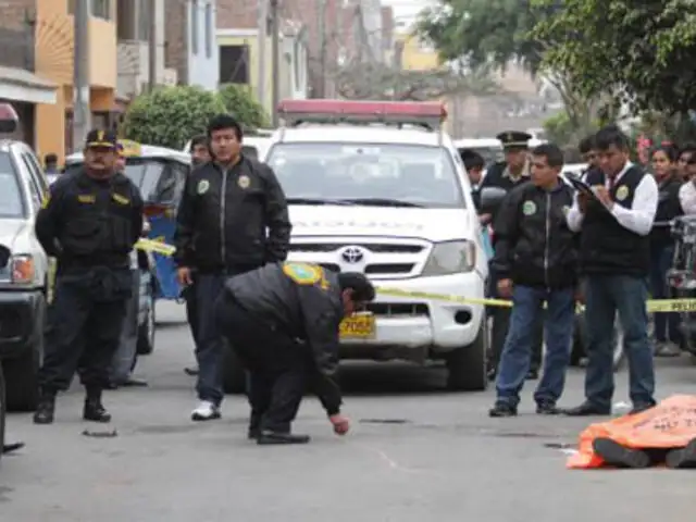 Los Olivos: balacera entre policías y  ladrones deja un muerto y un niño grave