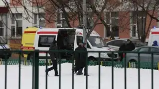 Estudiante armado con un fusil mata a dos personas en una escuela de Rusia