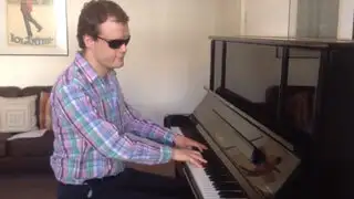 Joven con autismo y ceguera causa sensación con increíble talento musical