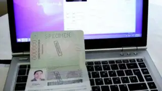 Presentan pasaporte electrónico con el que se podría ingresar a Europa