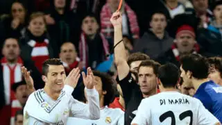 Árbitro le mostró la roja a Cristiano Ronaldo y fue suspendido por 1 mes