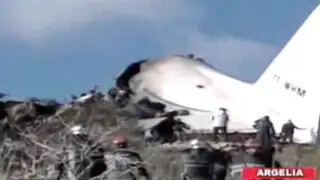 Argelia: avión militar se estrella contra montaña y deja más de 100 muertos