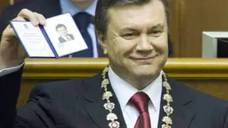 Ucrania: expresidente tenía baños de oro, licores personalizados y otros lujos