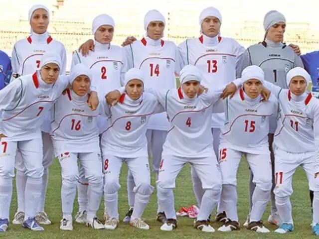 Descubren que cuatro jugadoras de selección femenina de Irán son hombres