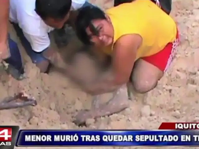 VIDEO: madre intentó salvar a su hijo sepultado por la tierra en Iquitos