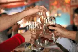 Estudio: beber alcohol moderadamente beneficia al sistema inmunológico