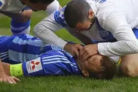 VIDEO: futbolista le salva la vida a su rival luego que este recibiera un rodillazo