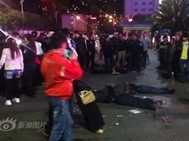 Atentado con cuchillos en estación de tren en China deja 27 muertos y 109 heridos
