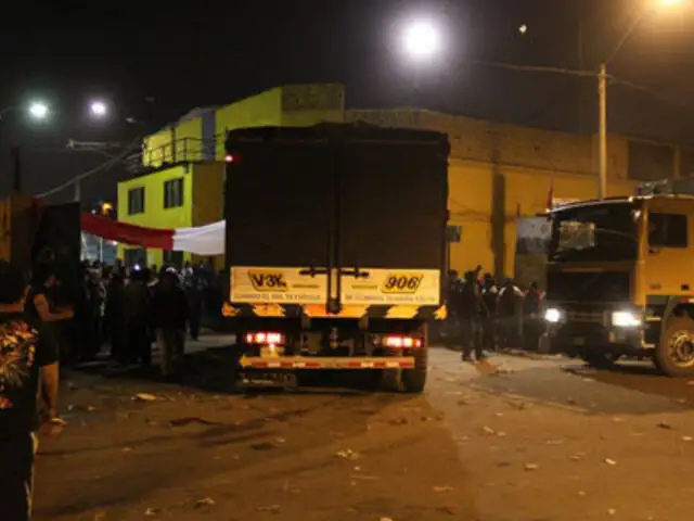 Más de 40 camiones retiraron mercadería del ex mercado mayorista de La Parada
