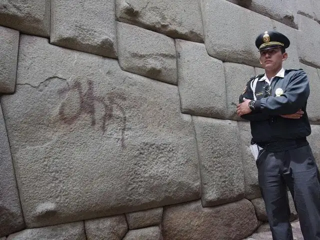 Cusco: aparecen nuevas pintas sobre piedra de los 12 ángulos