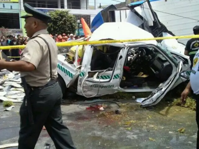 Al menos 6 muertos y más de 30 heridos por despiste de camión en Ventanilla