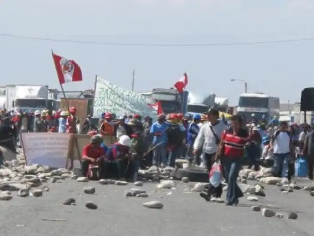 Arequipa: Confirman un muerto por protesta de mineros artesanales en Chala
