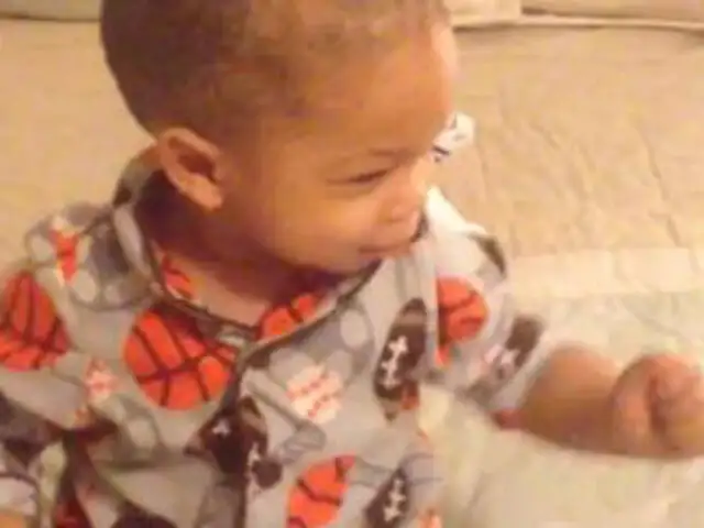 Video de un bebé que despierta al ritmo de Bruno Mars es viral en Internet
