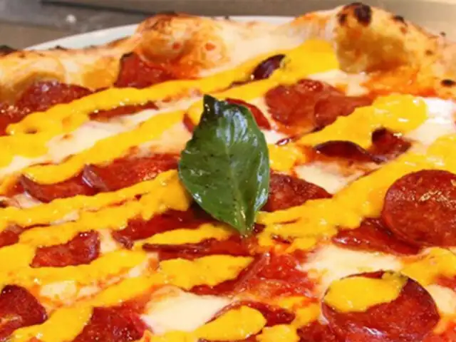 La Tribuna de Alfredo: Mamma Tomato y su deliciosa pizza Diavola