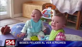 Tiernas expresiones de los bebés cuando ven a sus padres llegar a casa