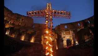 Semana Santa: Papa Francisco participó del Vía Crucis en el Coliseo Romano