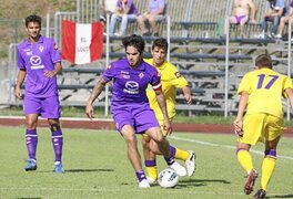 Con Juan Vargas como capitán, Fiorentina venció 3-0 al Bologna
