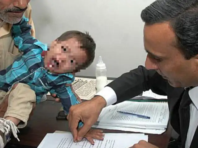Justicia pakistaní procesa a bebé de nueve meses por intento de homicidio