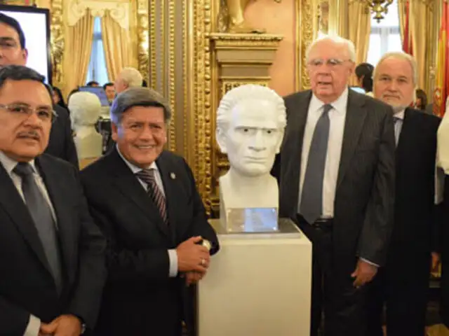 Inauguran busto de César Vallejo en la “Casa de las Américas” de Madrid