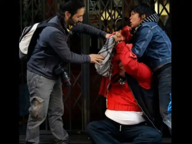 Italia: Peruano pierde la mano en manifestación contra gobierno italiano