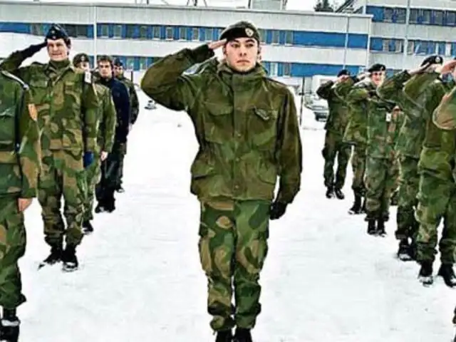 ‘Experimento unisex’: hombres y mujeres duermen juntos en el Ejército noruego
