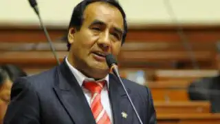 Gana Perú suspendió a congresista Agustín Molina por 'empleado fantasma'