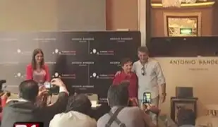 Antonio Banderas dio conferencia de prensa tras su llegada a Lima