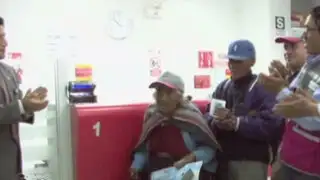 Huancavelica: anciana de 116 años cobró por primera vez bono de Pensión 65