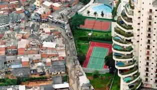Las desigualdades de una ciudad: pobreza y riqueza en un mismo encuadre