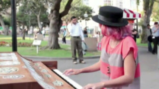 Más pianos a tu vida: mira esta improvisación en el Parque Kennedy de Miraflores