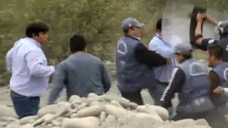 Bronca entre agentes de la Municipalidad de Lima y Sedapal a orillas del río Rímac