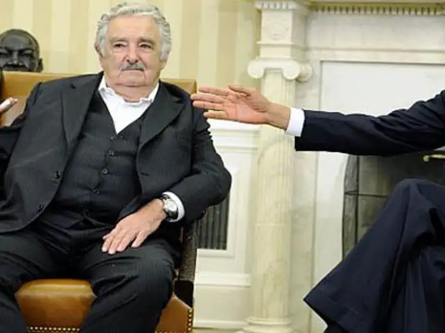 Presidente Mujica pide a Obama prestar atención a disputa con tabacalera