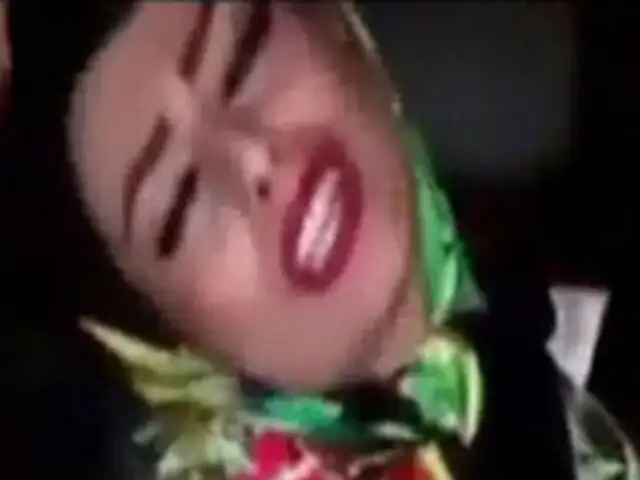Irán: mujer sufrió terrible accidente por cantar mientras conducía