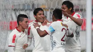 Universitario vapuleó 3 a 0 al Sport Huancayo en el Estadio Monumental
