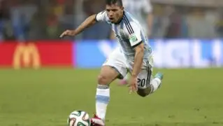Hija de Maradona es denunciada por el futbolista Sergio Agüero