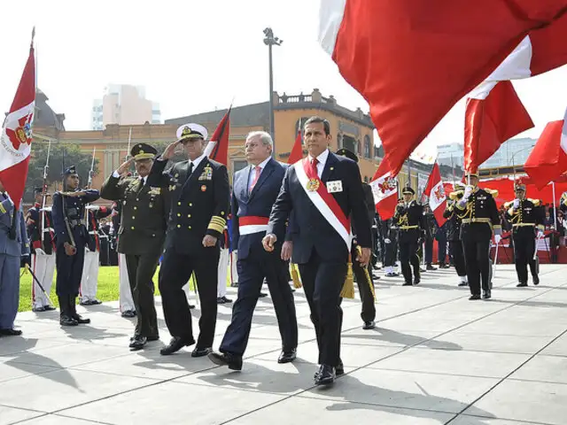 Presidente Humala participó en ceremonia por el Día de la Bandera del Perú
