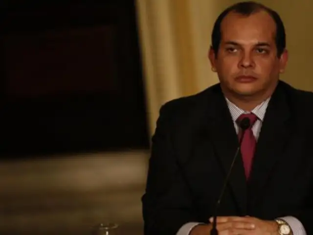 Luis Miguel Castilla renuncia al Ministerio de Economía