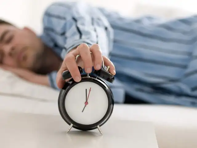 Cuatro consejos que te ayudarán a levantarte más temprano