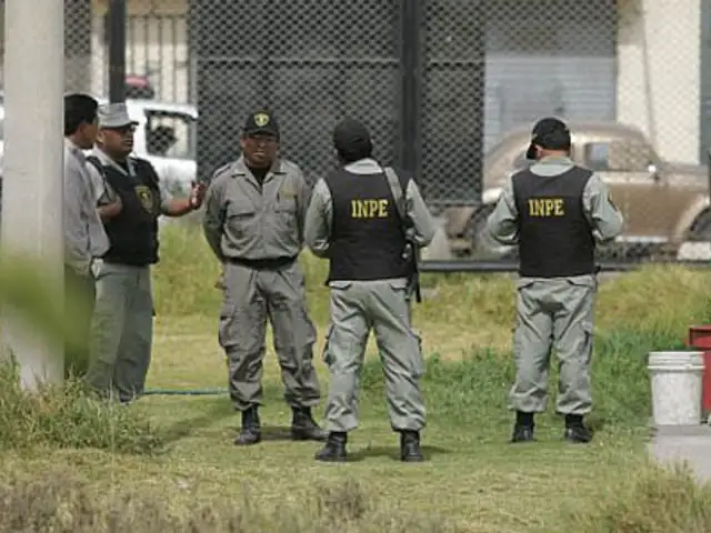 INPE encuentra celulares, droga y armas durante requisa en penal de Tacna