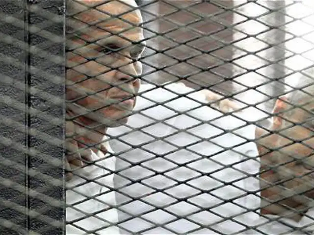 Egipto: condenan a prisión a tres periodistas de la cadena Al Jazeera